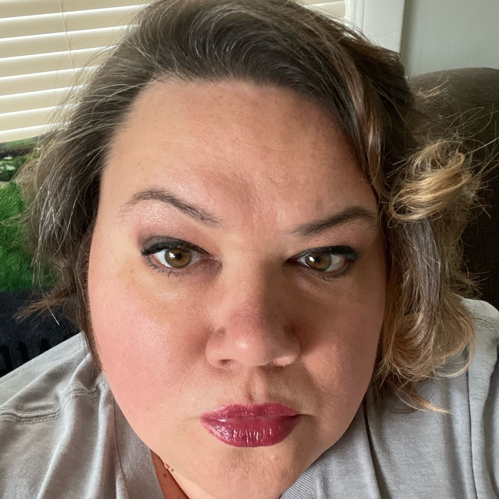 Meet your Posher, Paula